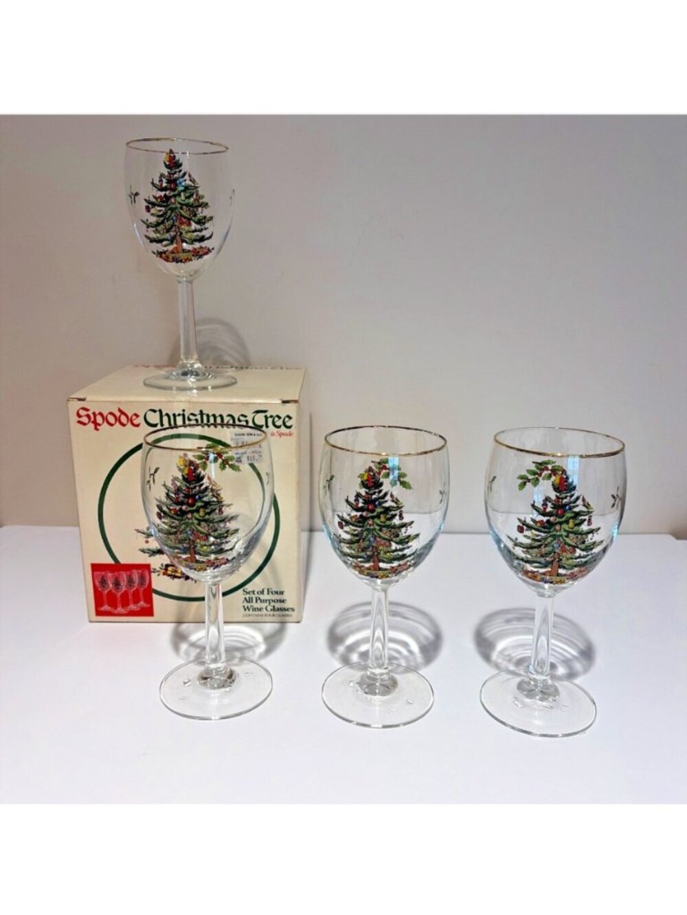 VTG Spode Christmas Tree Wine Drinking Glasses Gold Trim Set of 4 Original Box